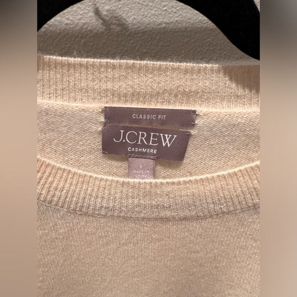 J Crew cashmere classic fit crewneck - Picture 3 of 3